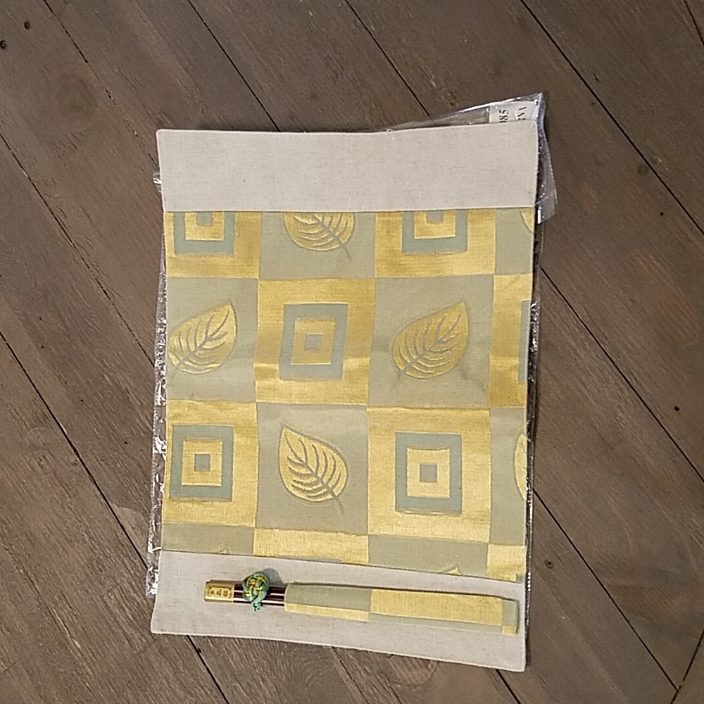 .Set of 2 Placemats n Golden Thread silk with Black Lacquer Chopsticks in a Case
